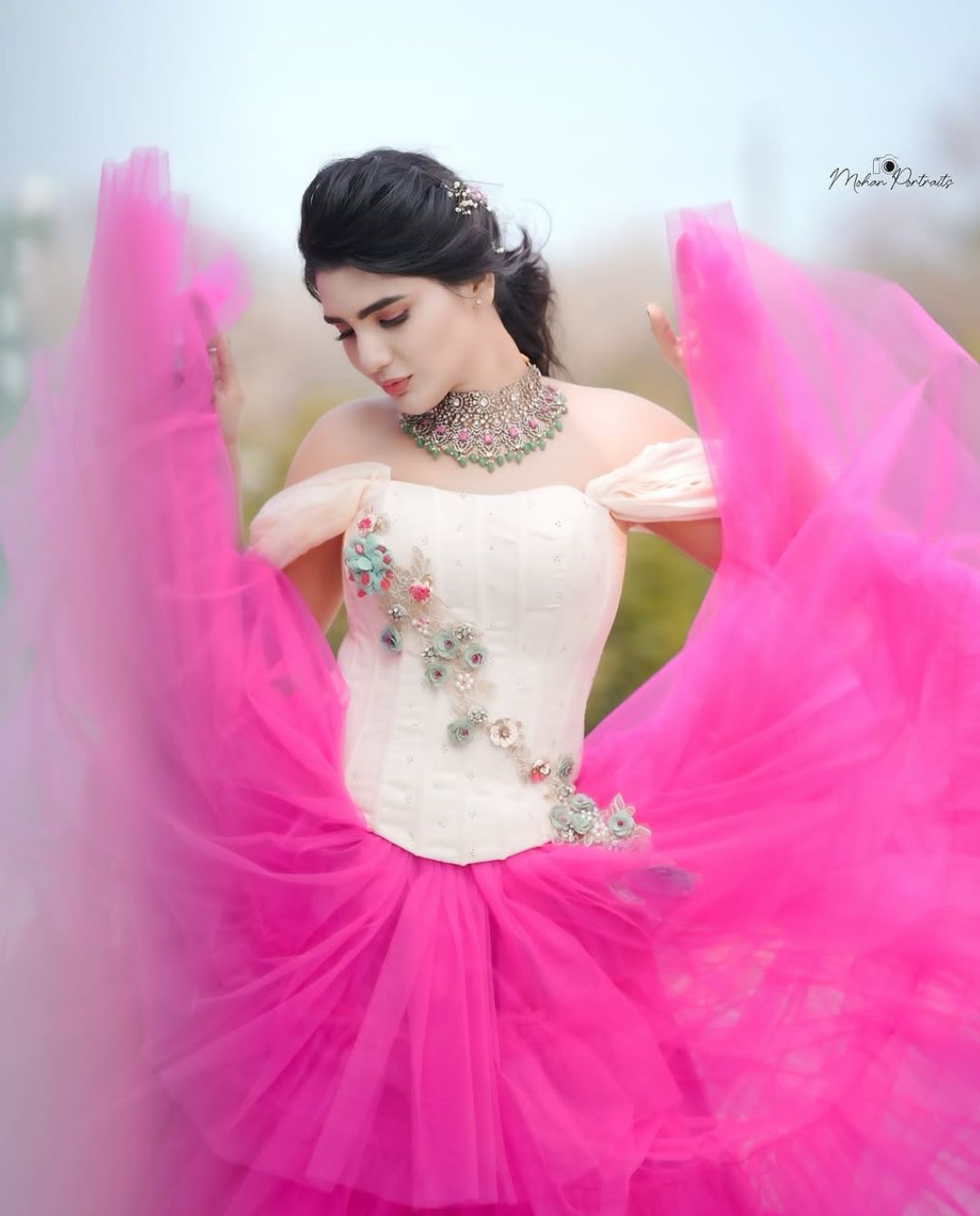 Jabardasth Varsha: బుట్టబొమ్మలా మనసును హత్తుకుంటున్న జబర్దస్త్ వర్ష!