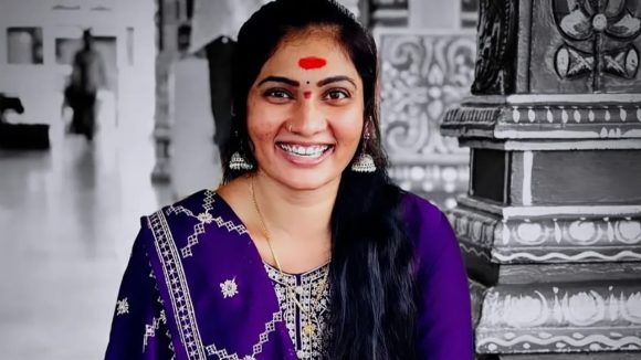 Janu Lyri: జానులిరి ఒక్కపాట రెమ్యూనరేషన్ ఎంతో తెలుసా.. బాగానే సంపాదిస్తోందిగా?