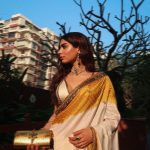 Khushi Kapoor: చీర కట్టులో అందాలు ఆరబోస్తున్న ఖుషీ కపూర్!