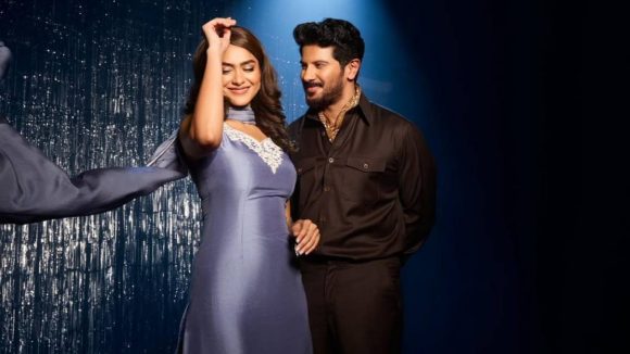 Mrunal Dulquer Salman: మళ్లీ జంటగా సీతారామం జోడీ.. వైరల్ అవుతున్న వీడియో!