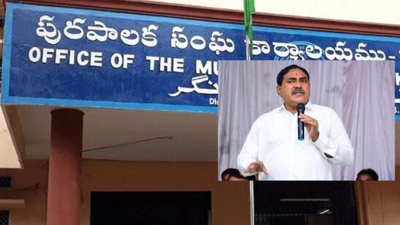 Thorrur: తొర్రూరు మున్సిపాలిటీపై గులాబీ జెండానే ఎగురుతుంది.. మాజీ మంత్రి ఎర్రబెల్లి ధీమా