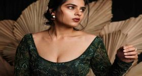 Kavya Kalyanram: డ్రెస్ ఓకేనా? అంటూ ముందు తనకే ఫోటోలు షేర్ చేస్తా అంటోన్న హీరోయిన్..!