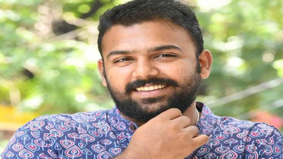 Tharun Bhascker: ఒక కుటుంబమే ఇండస్ట్రీని శాసిస్తోందా..? తరుణ్ భాస్కర్ ఏమన్నారంటే..!