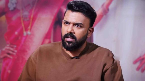 Tharun Bhascker: 100 కోట్ల సినిమాపై కన్నేసిన తరుణ్ భాస్కర్.. ప్రభాస్‌కే పోటీగా!