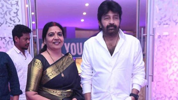 Jeevitha Rajasekhar: బ్రేకప్ అంచుల వరకు వెళ్లిన జీవిత-రాజశేఖర్ బంధం.. చివరకు పెళ్లి వరకు ఎలా చేరిందంటే..?