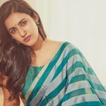 Niharika: తెలియని బరువును మోస్తున్నా.. సంతోష  సమయంలో నిహారిక ఎమోషనల్ పోస్ట్!