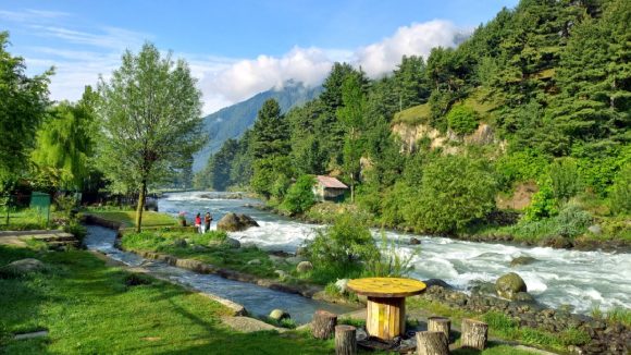 Pahalgam: ఆ ఉగ్రదాడి తరువాత మళ్లీ ఇప్పుడే తెరుచుకున్న భూతల స్వర్గం పహల్గామ్.. ధైర్యంగా చూసి రండి