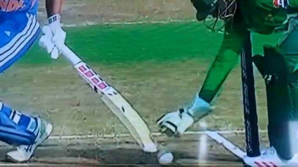 IND VS PAK: ఇక‌ పాకిస్తాన్ కు సిగ్గు రాదు..గెల‌వ‌డం చేత‌కాక‌, చివ‌ర‌కు హిట్ వికెట్ చేసేందుకు కుట్ర‌