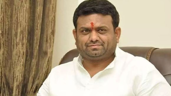 Pilot Rohit Reddy: హైదరాబాద్‌లో ఉద్రిక్తత, సీఐపై దాడి కేసులో రోహిత్ రెడ్డి అరెస్టుకు రంగం సిద్ధం!