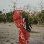 Rajisha Vijayan: ఎండిపోయిన చెట్ల మధ్య ఎర్రటి డ్రెస్ తో సెగలు పుట్టిస్తున్న బ్యూటీ!