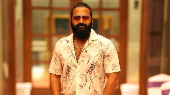 Rishabh Shetty: కాంతార1 బ్లాక్ బస్టర్.. రెమ్యూనరేషన్ భారీగా పెంచిన రిషబ్..