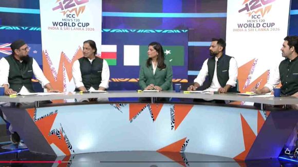 Saqlain Mushtaq vs Hafeez: పాతాళానికి తొక్కేసిన‌ ఇంగ్లాండ్..లైవ్ డిబేట్ లో త‌న్నుకున్న పాకిస్తాన్ మాజీ క్రికెట‌ర్లు !
