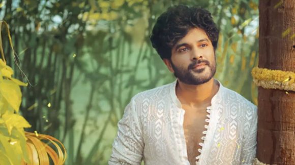 Siddu Rambo: సిద్ధు జొన్నలగడ్డ నెక్స్ట్ సినిమా టైటిల్ ఇదే.. మరో రొమాంటిక్ ఎంటర్‌టైనర్ లోగింగ్..