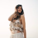 Simran Choudhary: బీచ్ సైడ్ అందాలతో హీట్ పుట్టిస్తున్న సిమ్రాన్ చౌదరి!