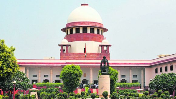 Supreme Court: కోర్టులో ఉద్యోగాలు.. రూ.లక్షల్లో వేతనాలు, జాబ్ కొడితే లైఫంతా సెట్..