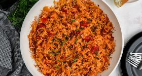 Tomato pulao: టేస్టీగా వేడి వేడి టమోటా పులావ్ తింటే నోరూరిపోతుంది, రెసిపీ ఇదిగో
