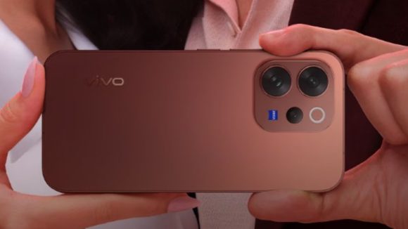 Vivo V70 Series: వివో నుంచి కేక పుట్టించేలా ‘ప్యాషన్ రెడ్’ వేరియంట్.. ఈ ఫోన్ స్టైల్ చూస్తే చూపు తిప్పుకోలేరు!