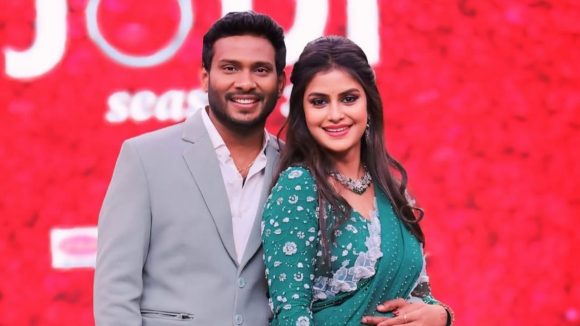 Sonia Yash: సోనియా యష్ ఆస్తుల విలువ ఎంతో తెలుసా.. రెండు తరాలు కూర్చొని తిన్న తరగని ఆస్తి!