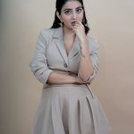 Ananya Nagalla: థైస్ అందాలతో రెచ్చగొడుతున్న అనన్య.. పైగా!