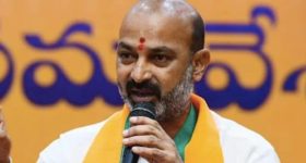 Rudraksha At Home: శివుని కన్నీటి చుక్క 'రుద్రాక్ష'.. మీ ఇంట్లో ఉంటే ఎన్ని లాభాలో తెలుసా ?