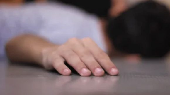 Banjara Hills Student Suicide: బంజారాహిల్స్‌లో దారుణం.. గేమ్స్ ఆడవద్దని తండ్రి వారించడంతో ఉరివేసుకున్న చిన్నారి