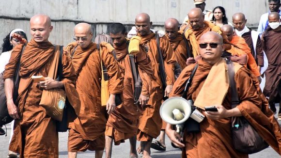 Buddhist Monks: నేడు హైద‌రాబాద్‌కు 3వ ద‌మ్మ యాత్ర‌.. స్వాగ‌తం ప‌ల‌క‌నున్న మంత్రి జూప‌ల్లి!
