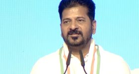 CM Revanth Reddy Gumlapur: కరీంనగర్ సాక్షిగా సోనియా గాంధీ మాట ఇచ్చారు.. ప్రాణాలకు తెగించి తెలంగాణ తెచ్చారు: సీఎం రేవంత్ రెడ్డి