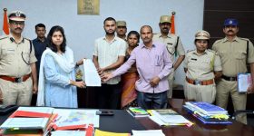 Nizamabad Collector: ఎక్సైజ్ కానిస్టేబుల్ సౌమ్య సోదరుడికి ప్రభుత్వ ఉద్యోగ నియామక పత్రం అందజేసిన కలెక్టర్  త్రిపాఠి