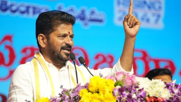 CM Public Meeting: సీఎం భారీ బహిరంగ సభ కోసం ముస్తాబు చేస్తున్న గ్రౌండ్స్..!