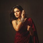 Faria Abdullah :  రెడ్ శారీలో మనసు దోచుకుంటున్న ఫరియా.. మైండ్ బ్లాక్ అవ్వాల్సిందే…