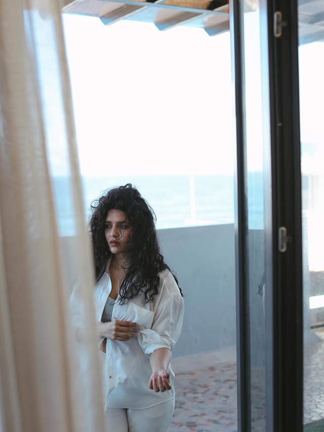 Ritika Singh photo Gallery
