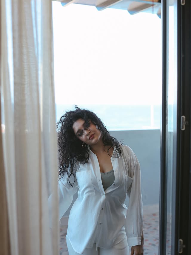 Ritika Singh photo Gallery