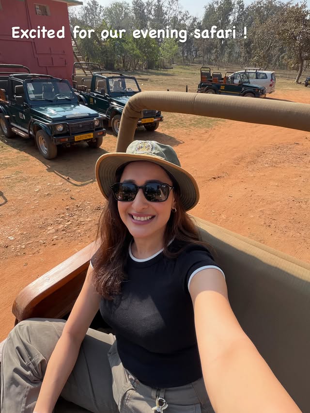 Pragya Jaiswal Photo Gallery