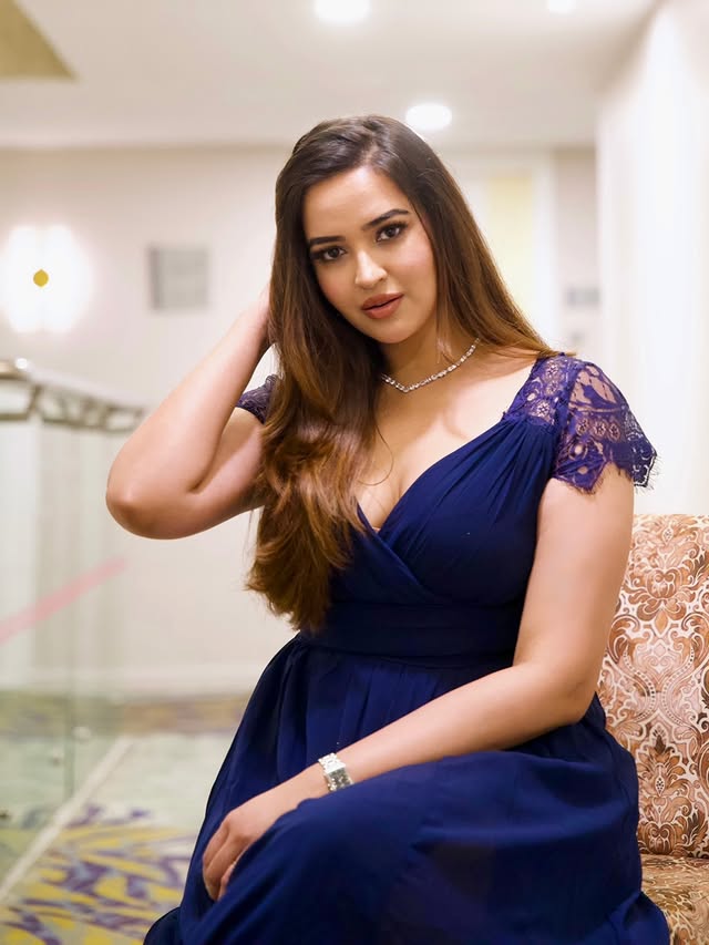 Poojitha Ponnada photo Gallery