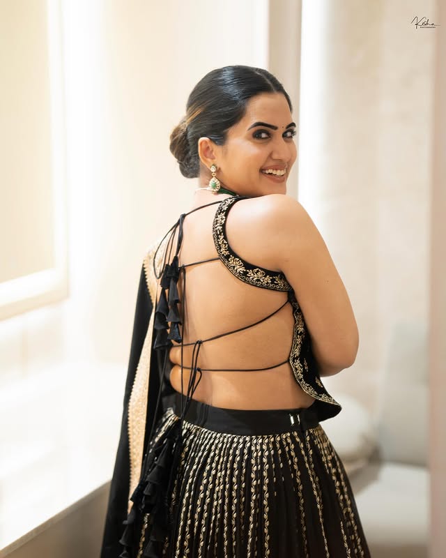 Sravanthi Chokarapu Photo Gallery  