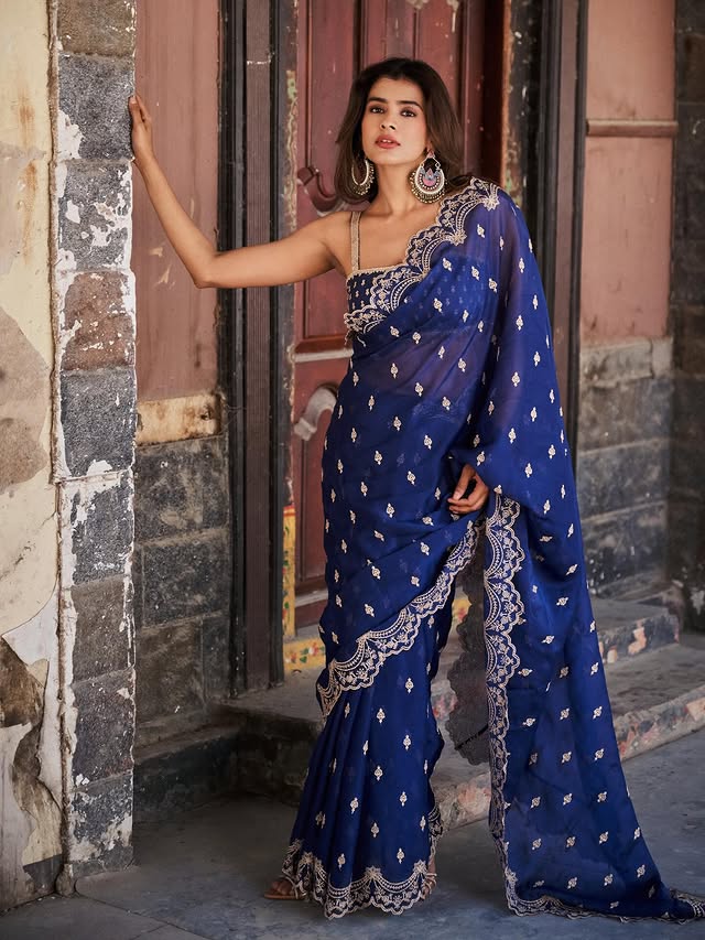 Hebah Patel Photo Gallery