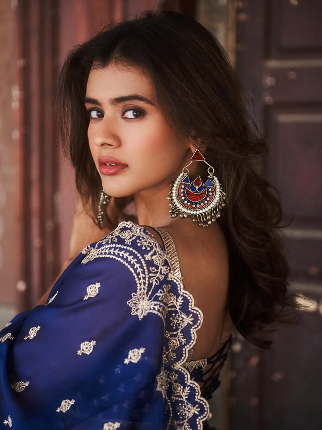 Hebah Patel Photo Gallery
