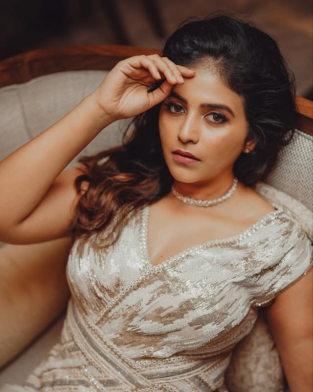 Anjali ( Source / Instagram) Anjali Photo gallery