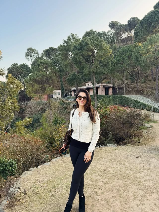 Mehareen Pirzada ( Source / Instagram ) Mehreen Pirzada photo gallery