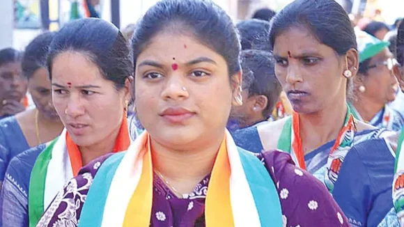 Gaddam Ananya: తెలంగాణ యంగెస్ట్ మున్సిపల్ చైర్‌పర్సన్‌గా గడ్డం అనన్య.. వికారాబాద్‌లో సరికొత్త చరిత్ర!