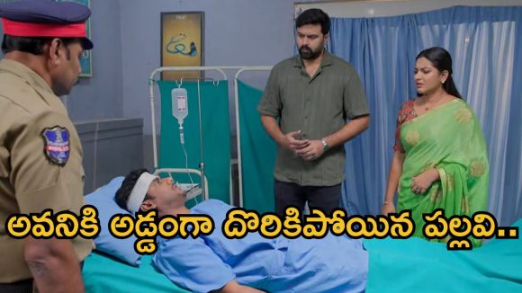 Intinti Ramayanam Today Episode: చక్రధర్ కు అక్షయ్ స్ట్రాంగ్ వార్నింగ్.. నిజం చెప్పిన అభిరామ్.. పల్లవికి దిమ్మతిరిగే షాక్..