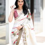 Manasa Varanasi : వైట్ శారీలో మెరిసిపోతున్న మానస.. చూపుతిప్పుకోవడం కష్టమే..