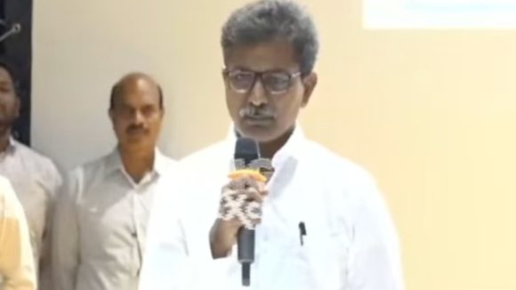 Devji alias Tippiri Tirupati: వ్యక్తిగత జీవితం కోసం నేను బయటకు రాలేదు.. లొంగుబాటు అనంతరం దేవ్‌జీ కీలక వ్యాఖ్యలు