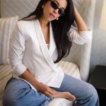 Mirnalini Ravi : స్టైలిష్ లుక్ లో వరుణ్ బ్యూటీ అదుర్స్..కేక పెట్టిస్తుందిగా…