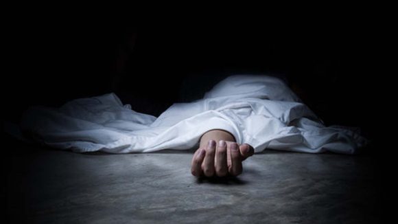 Crime News: విషాదం.. అపార్ట్‌మెంట్ ఐదో అంతస్తు నుంచి పడి బాలిక మృతి..