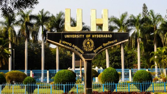 Hyderabad: HCUలో భారీ చోరీ.. సి.ఆర్. రావు ఇన్‌స్టిట్యూట్‌లో 50 ల్యాప్‌టాప్‌లు మాయం!