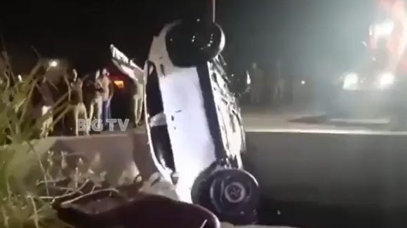 Road Accident: ఉత్తరప్రదేశ్‌లో ఘోర రోడ్డు ప్ర‌మ‌దం..  కాలువలోకి దూసుకెళ్లిన కారు.. నలుగురు మృతి!