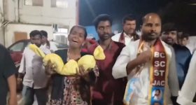Allu Arjun: మెగాస్టార్ నే బీట్ చేసిన బన్నీ.. షాక్ లో మెగా ఫాన్స్!