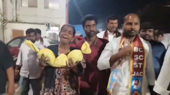 Nagarkurnool District: గుండెలు పిండేసే ఘటన.. కులాల కారణంగా 2 నెలల చిన్నారి మృతి! అసలేం జరిగిందంటే?