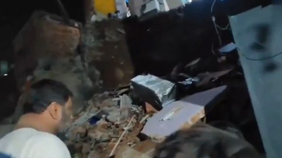 Hyderabad: హైదరాబాద్‌లో ఘోర ప్రమాదం.. ఒక్కసారిగా కుప్పకూలిన భవనం.. స్పాట్ లో ఐదుగురు